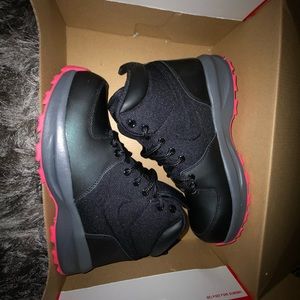 Nike boots pink and black